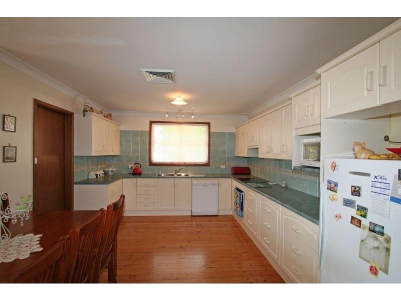 44 Burnett Street, Cessnock NSW 2325