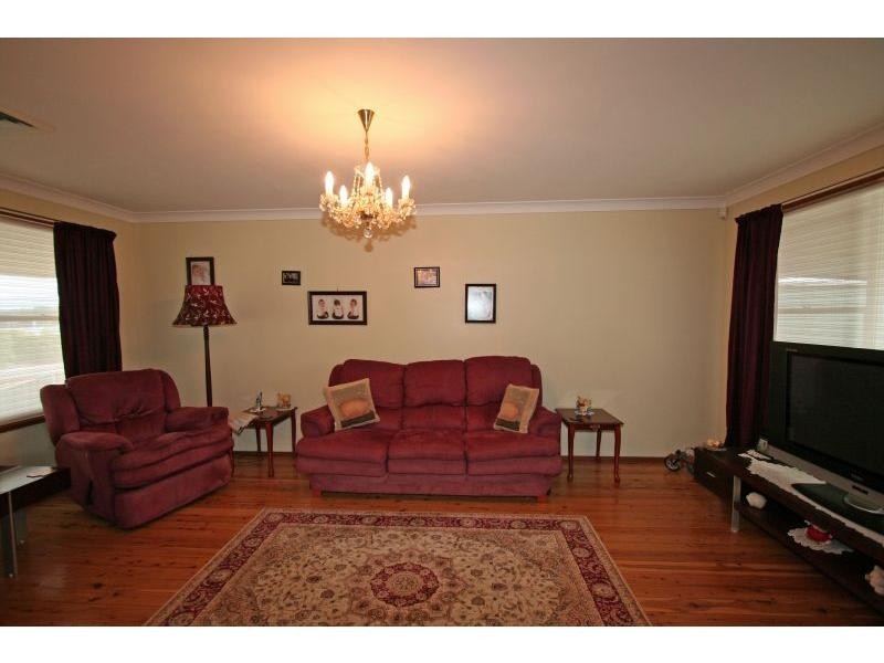 44 Burnett Street, Cessnock NSW 2325