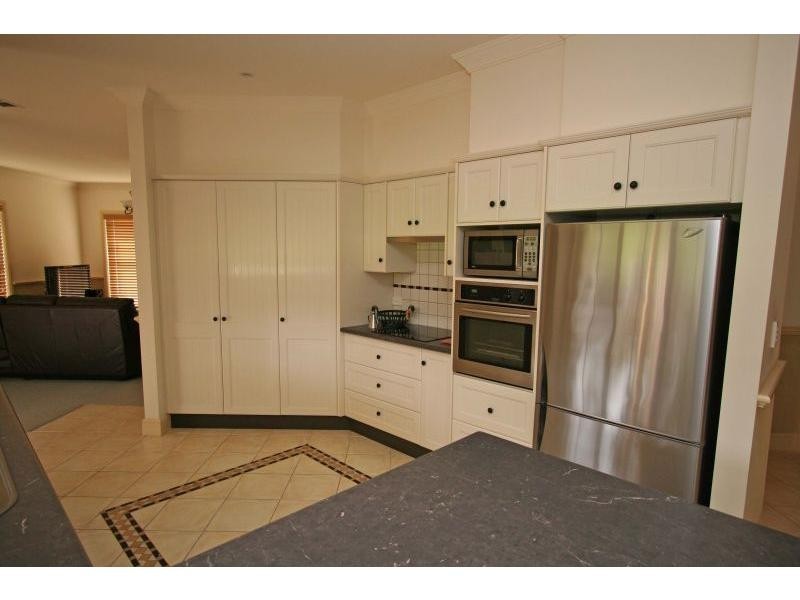 6 Grey Gum Drive, Weston NSW 2326