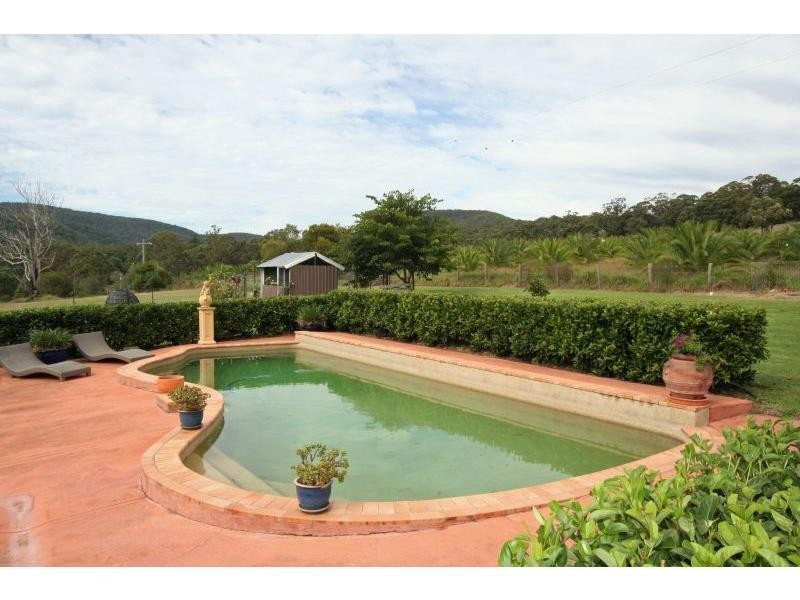 1281 Leggetts Drive, Mount Vincent NSW 2323