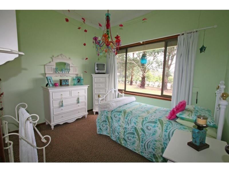 1281 Leggetts Drive, Mount Vincent NSW 2323