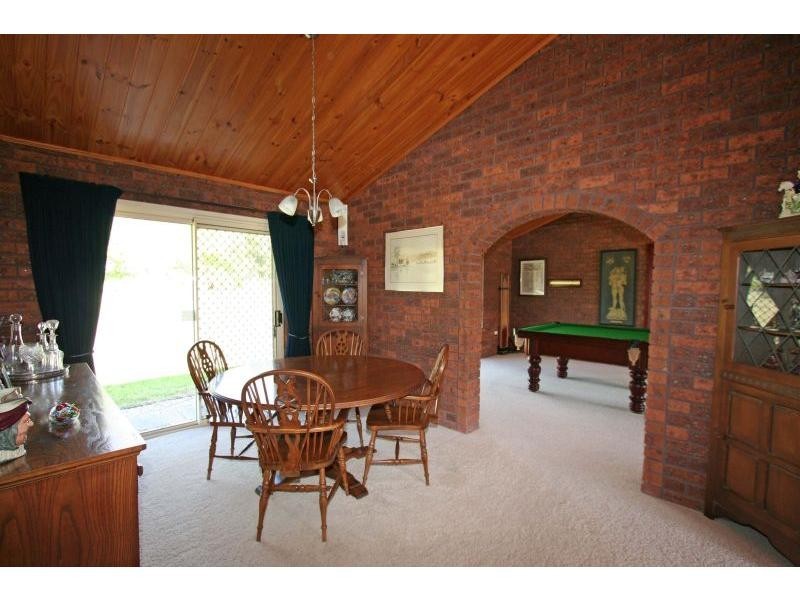 1075 Lovedale Road, Lovedale NSW 2325