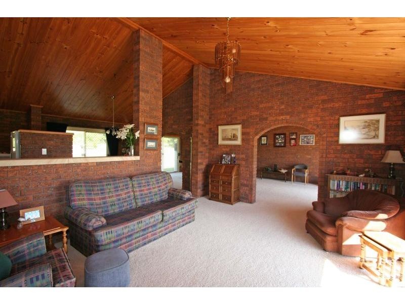 1075 Lovedale Road, Lovedale NSW 2325