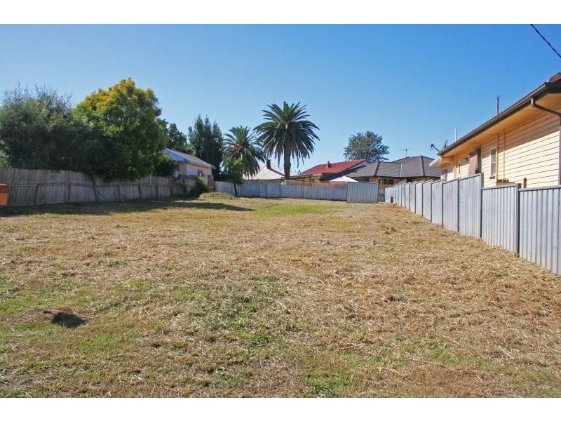 16 Desmond Street, Cessnock NSW 2325