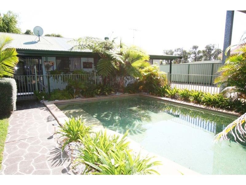 12 Stuart Street, Abernethy NSW 2325