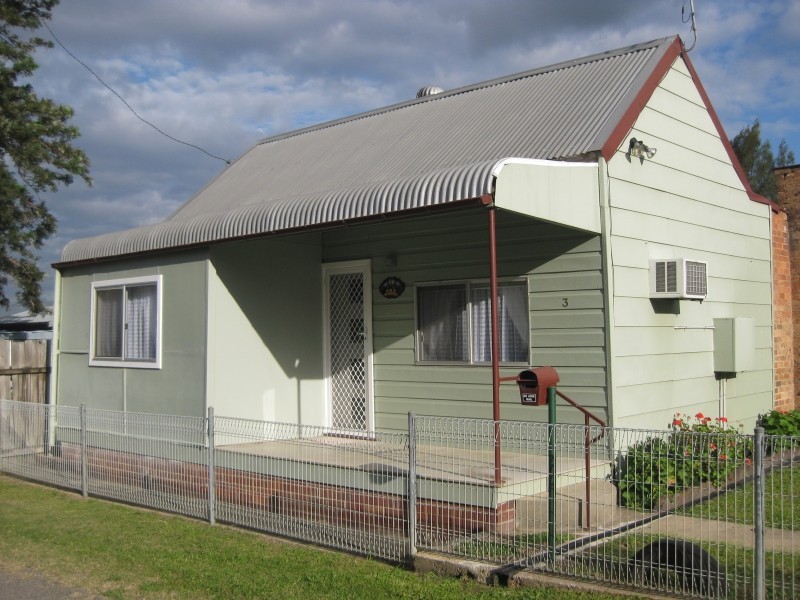 3 Maitland Lane, Cessnock NSW 2325