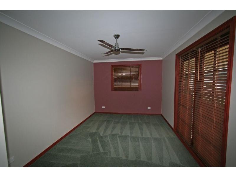 15 Murray Street, Abernethy NSW 2325