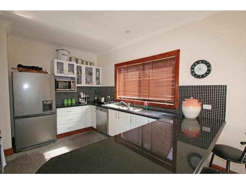 68 Rugby Street, Ellalong NSW 2325