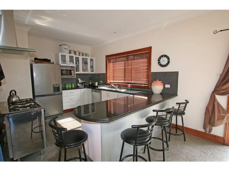 68 Rugby Street, Ellalong NSW 2325