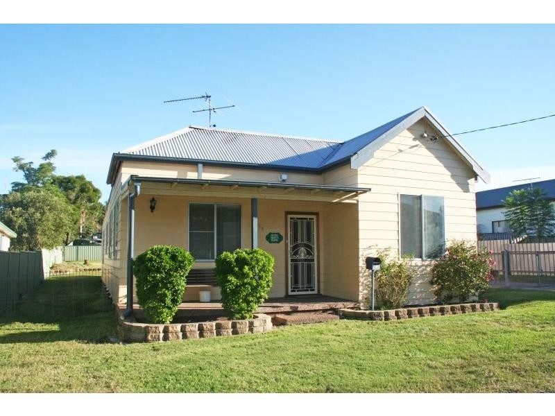20 Eighth Street, Weston NSW 2326
