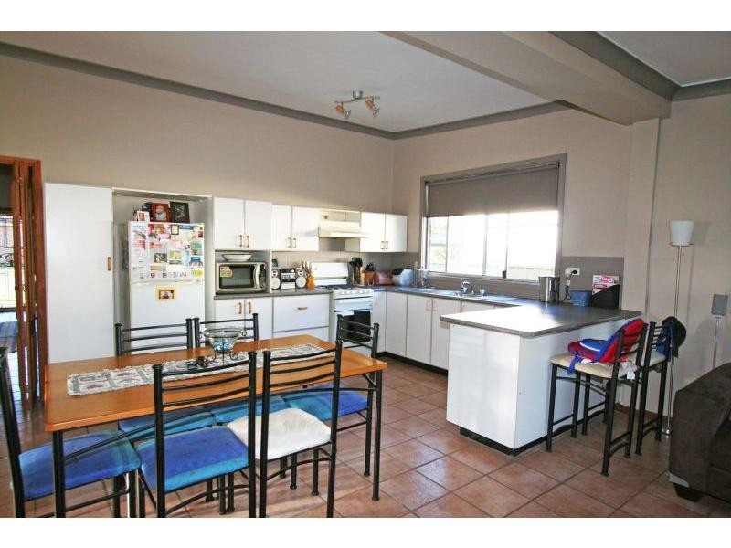 20 Eighth Street, Weston NSW 2326