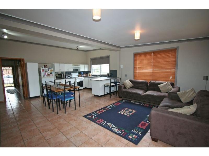 20 Eighth Street, Weston NSW 2326