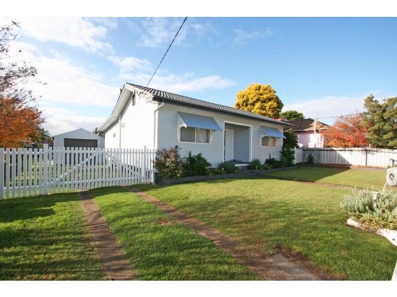 16 Yilgarn Avenue, Cessnock NSW 2325