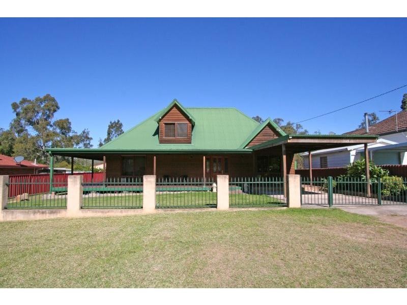 10 Bruce Street, Abernethy NSW 2325