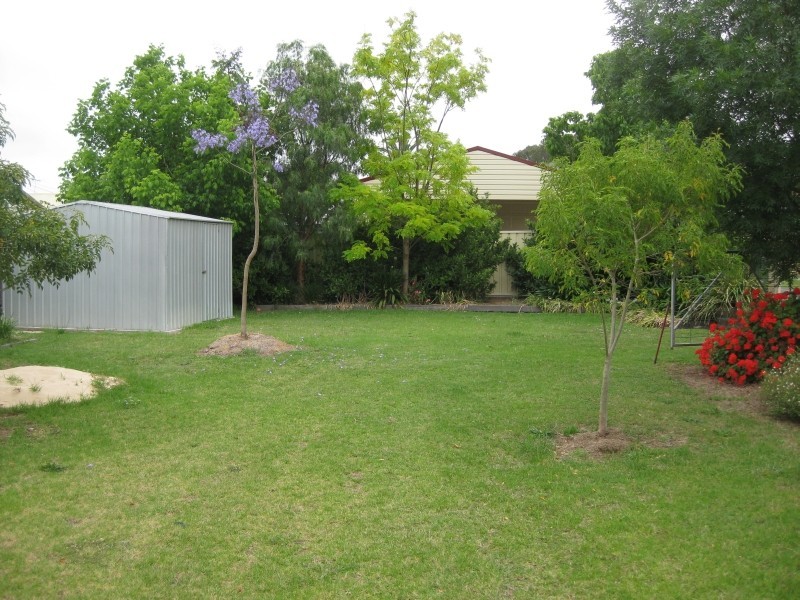20 Ferguson Street, Cessnock NSW 2325
