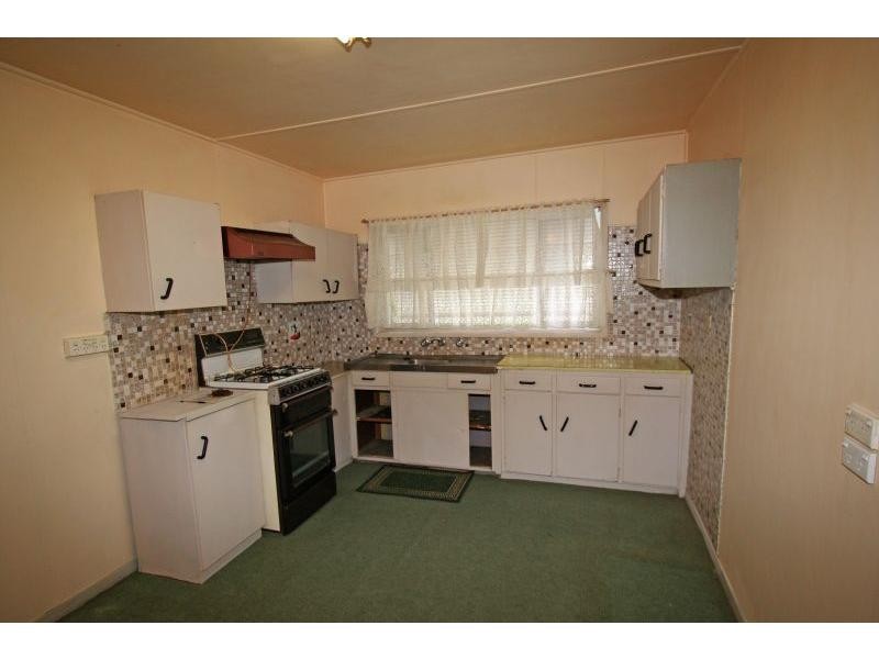 5 Cooma Street, Abermain NSW 2326