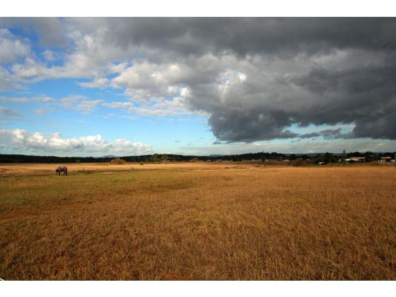 72 Wine Country Drive, Nulkaba NSW 2325