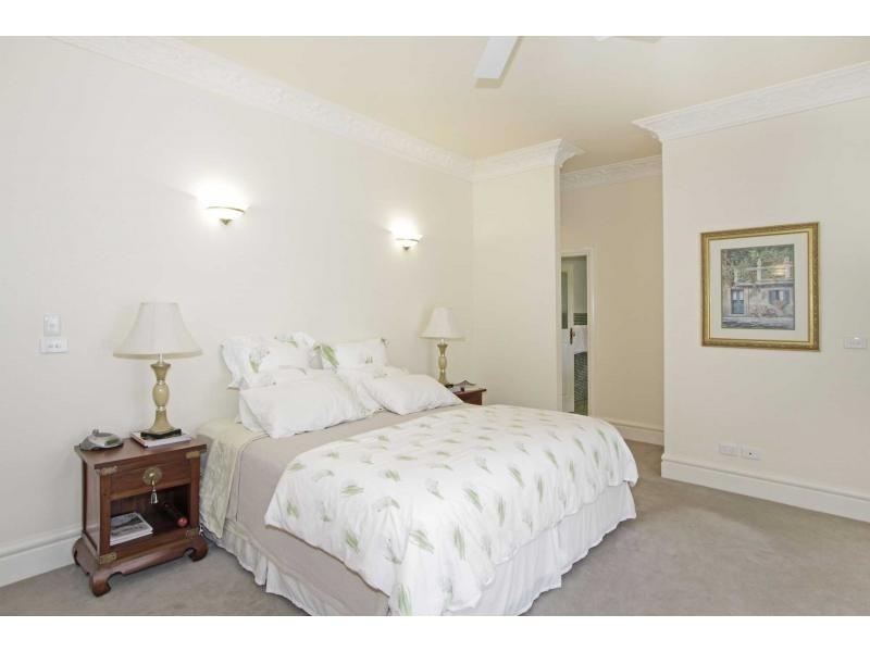 24 The Ballabourneen, Lovedale NSW 2325