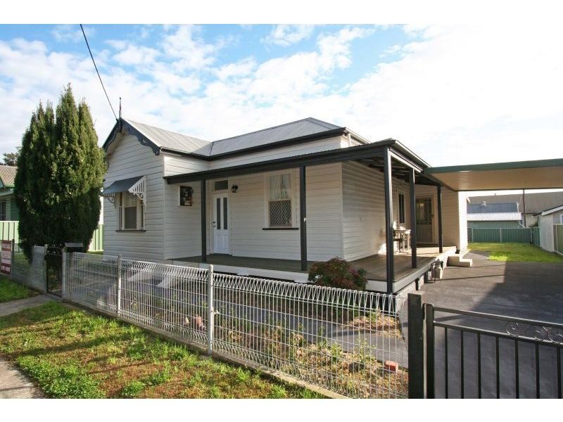 4 Gordon Avenue, Cessnock NSW 2325