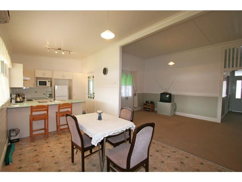 4 Gordon Avenue, Cessnock NSW 2325