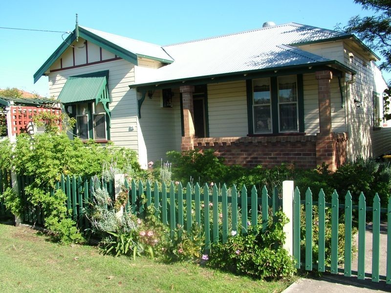 63 Desmond Street, Cessnock NSW 2325