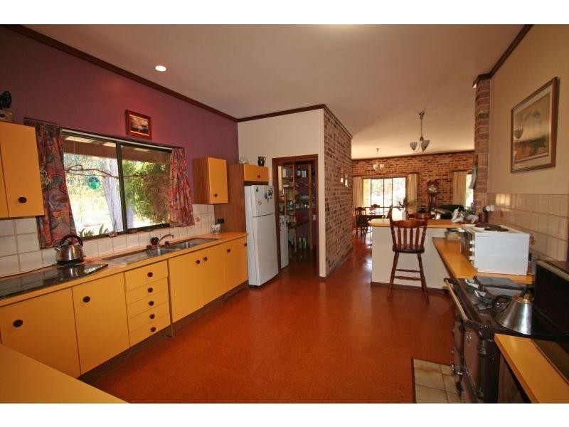 25 Wollong Road, Quorrobolong NSW 2325