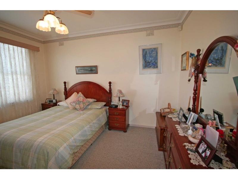 38 Mills Crescent, Cessnock NSW 2325