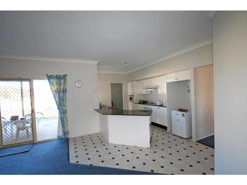 33 John Street, Ellalong NSW 2325