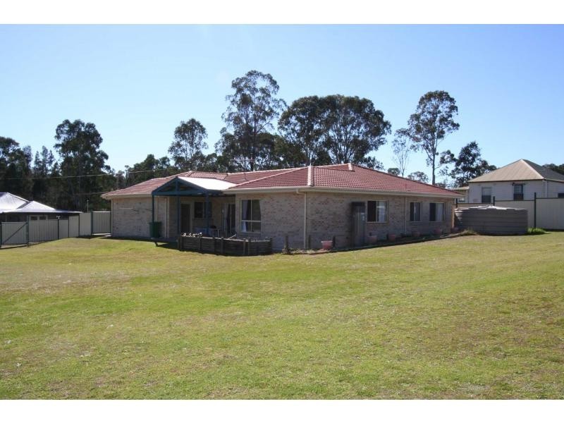33 John Street, Ellalong NSW 2325