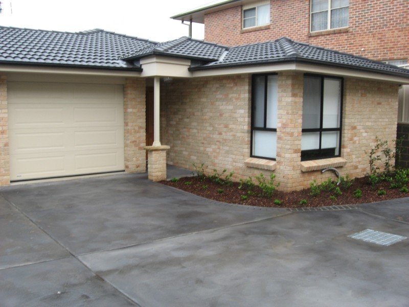 Unit 3/9 King Street, Cessnock NSW 2325
