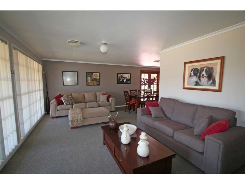 119 Macquarie Avenue, Cessnock NSW 2325