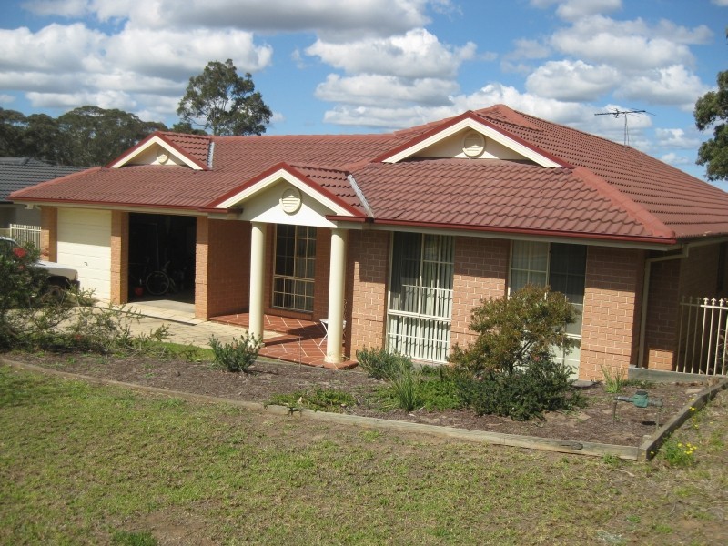 5 Tyrrell Grove, Cessnock NSW 2325