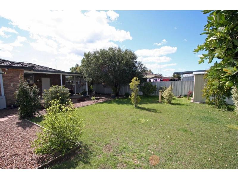 37 Mavis Street, Cessnock NSW 2325