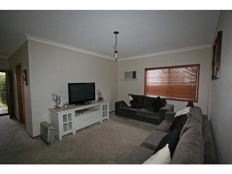 25 Church Street, Cessnock NSW 2325