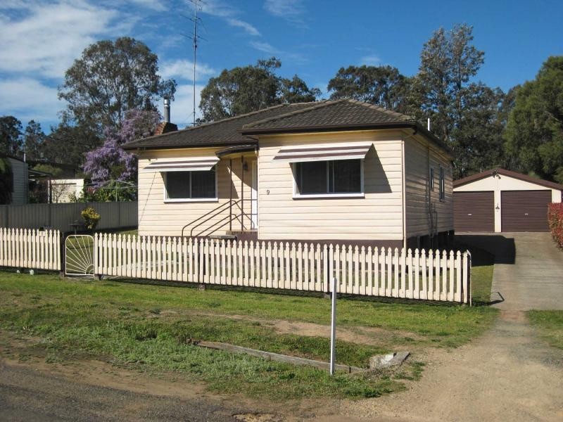 9 Portland Street, Millfield NSW 2325