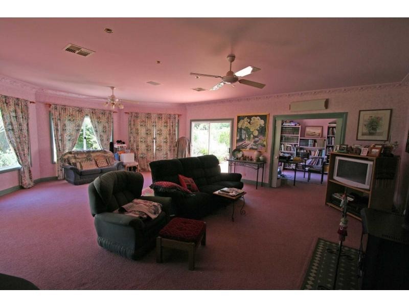 325 Whitings Lane, Quorrobolong NSW 2325