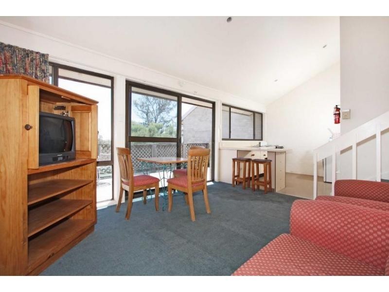 136 Thompsons Road, Pokolbin NSW 2320