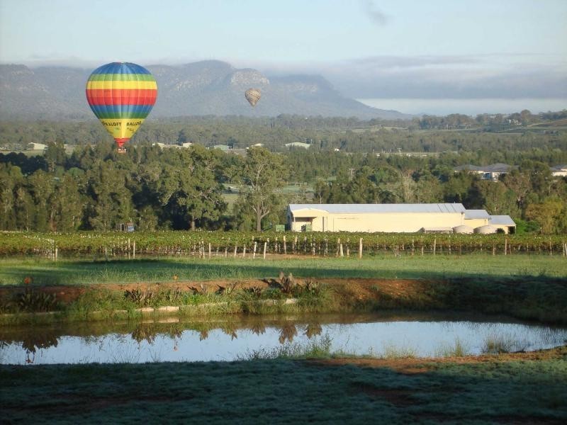 4 Londons Road, Lovedale NSW 2325