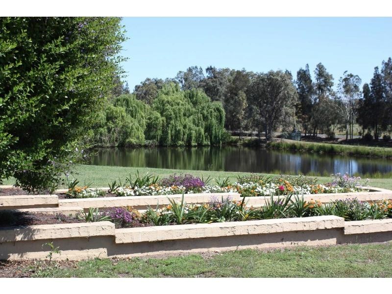 4 Londons Road, Lovedale NSW 2325