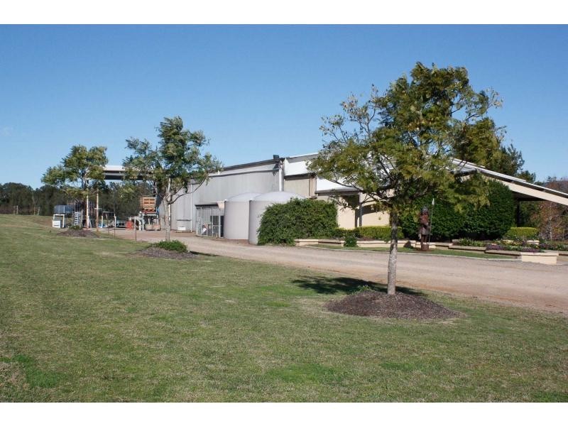 4 Londons Road, Lovedale NSW 2325