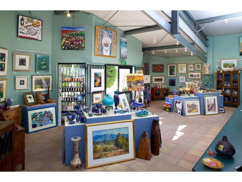 4 Londons Road, Lovedale NSW 2325