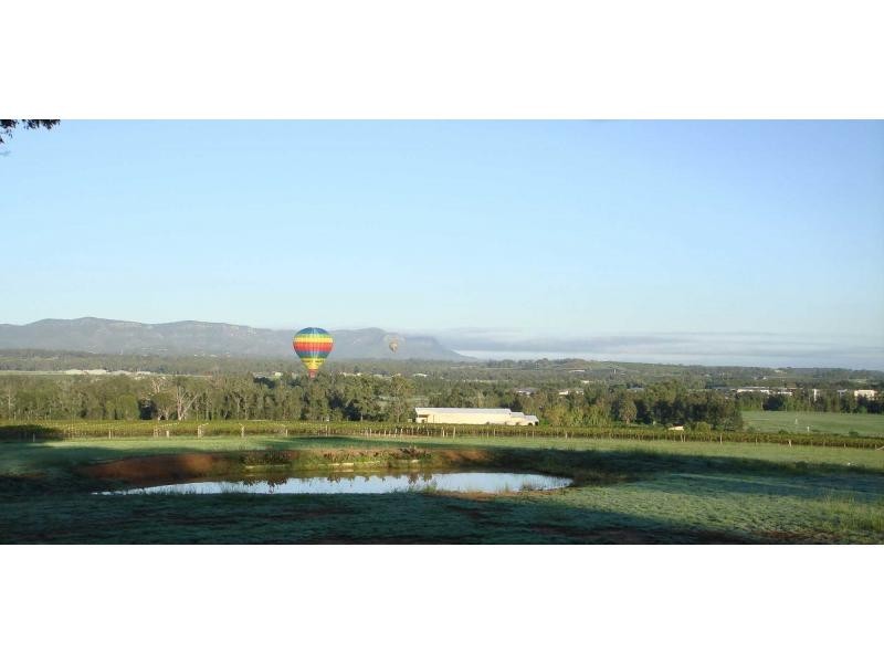 4 Londons Road, Pokolbin NSW 2320