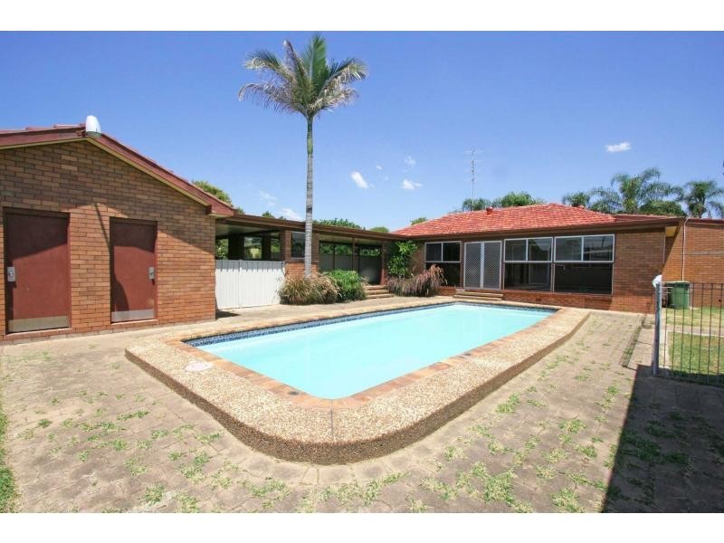 86 Mount View Road, Cessnock NSW 2325