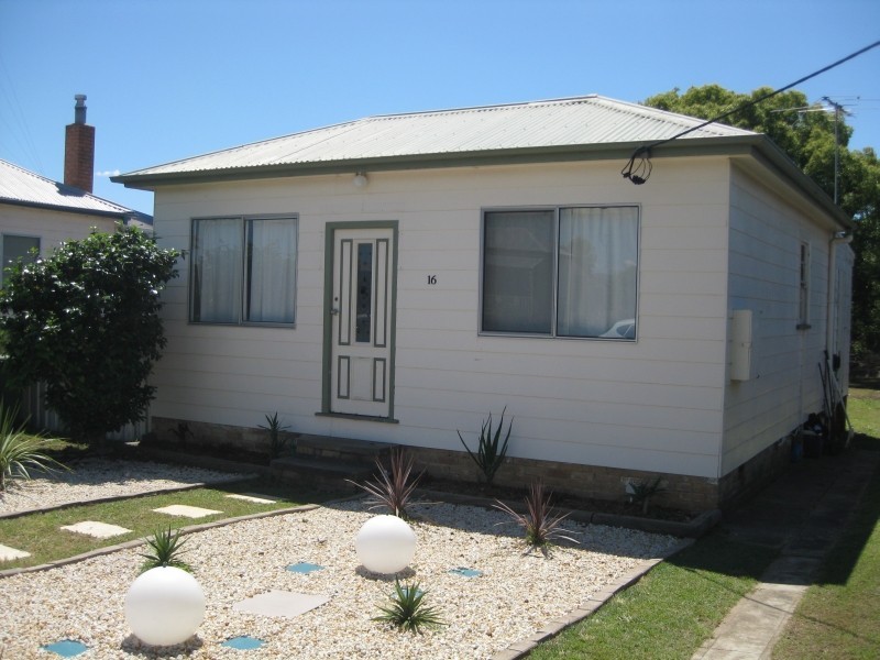16 Blackwood Avenue, Cessnock NSW 2325