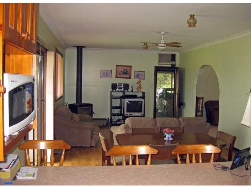 160 Ravensfield Lane, Bishops Bridge NSW 2326
