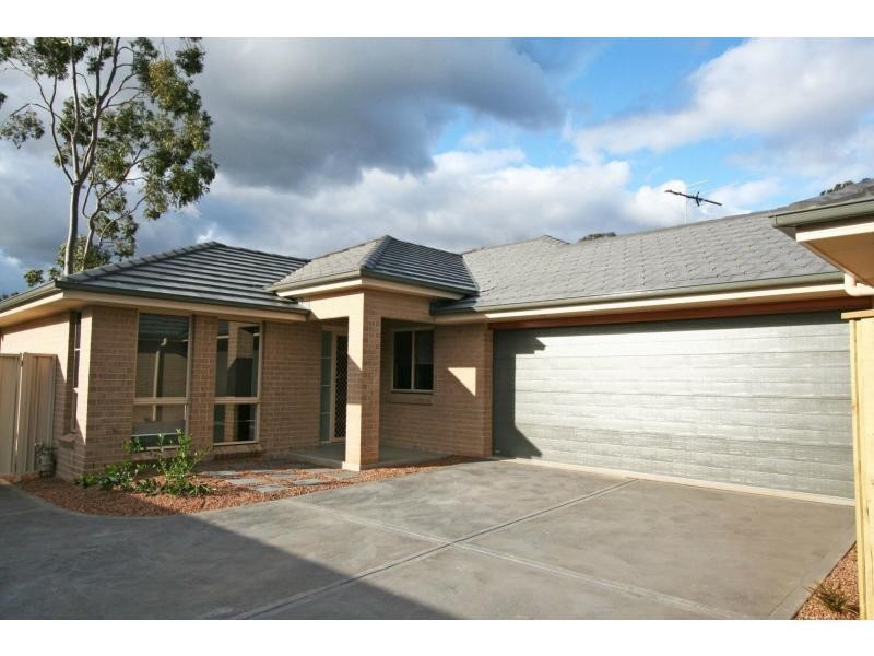 Unit 2/65 O’Shea Circuit, Cessnock NSW 2325