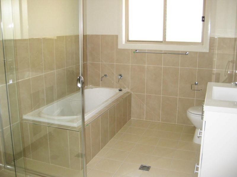 Unit 2/65 O’Shea Circuit, Cessnock NSW 2325