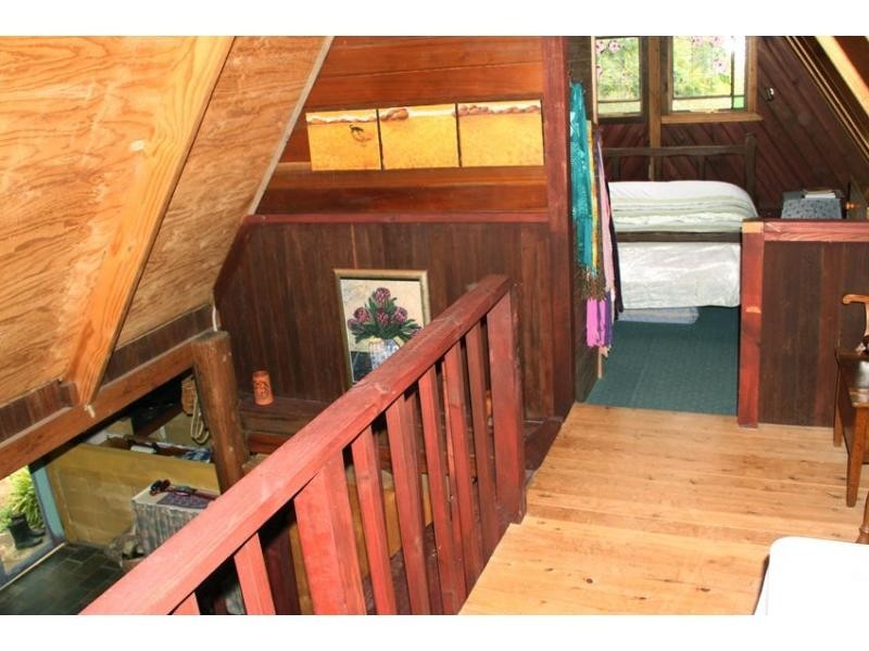 223 Rocky Creek Road, Wollombi NSW 2325