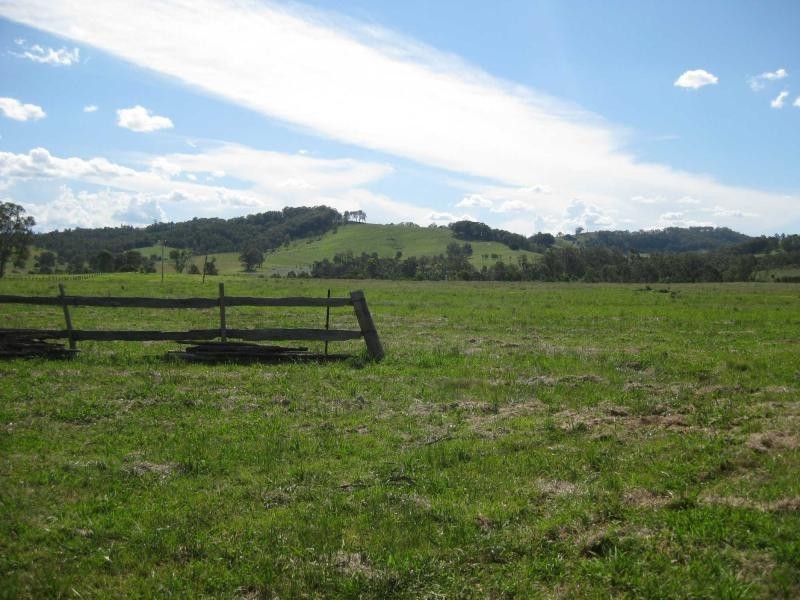 84 Sandy Creek Road, Mount Vincent NSW 2323