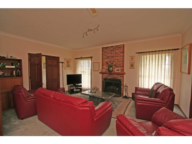 16 Valley View Place, Nulkaba NSW 2325